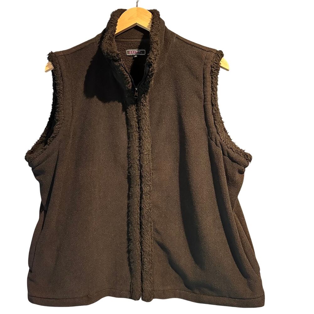 Effeci Woman Size 2x Vest Black with Faux Fur Trim Warm Cozy Winter Layering